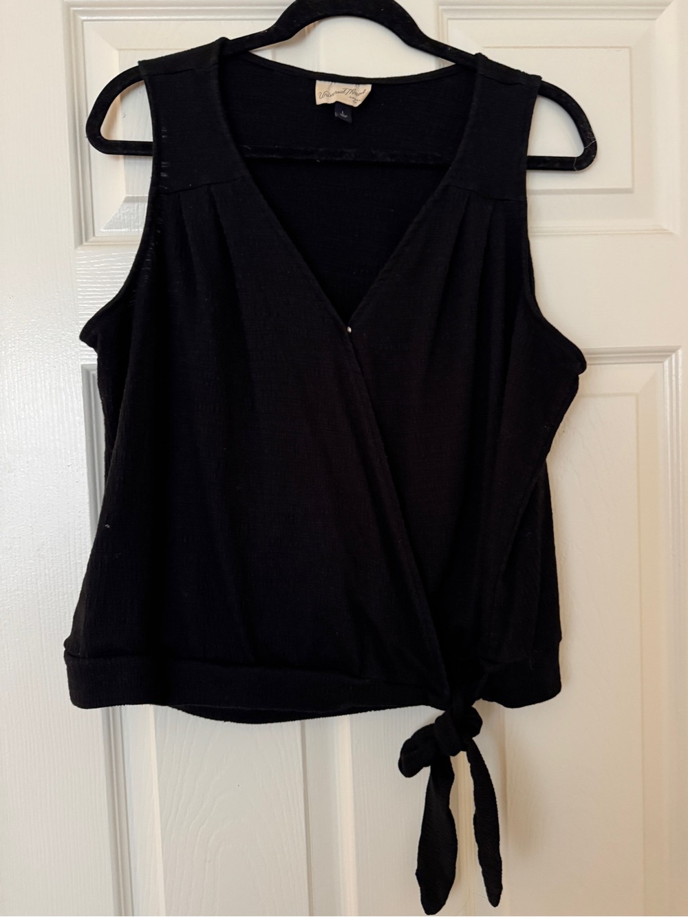Universal Thread Black Tie-Front Sleeveless Camisole